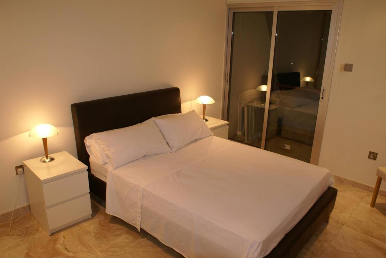 Amathusia Beach Apartment リマソール エクステリア 写真
